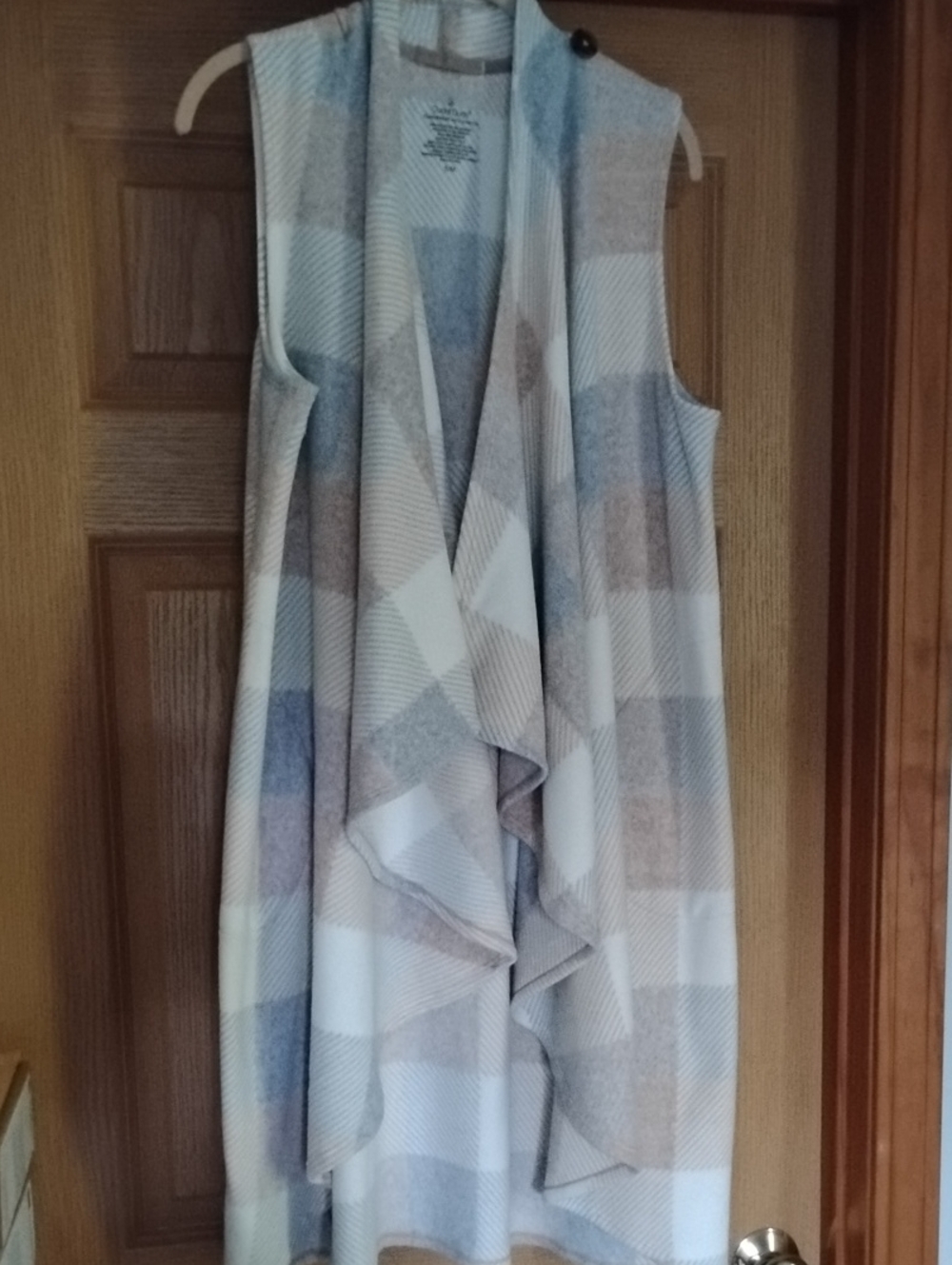 Cuddl Duds Sleeveless Convertible Plaid Cascade Front Vest Medium
